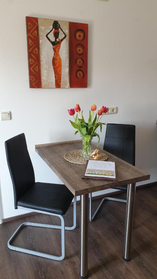 Seensucht & Urlaubstraeume, Ferienwohnung "Seerose" Grossraeschen Exteriör bild