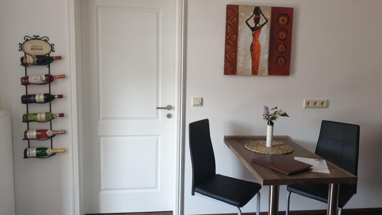 Seensucht & Urlaubstraeume, Ferienwohnung "Seerose" Grossraeschen Exteriör bild